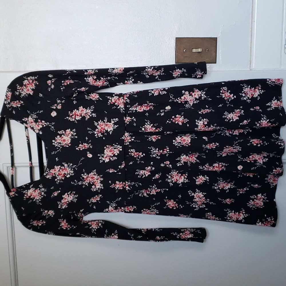 FULL Tilt like new black floral print mini dress